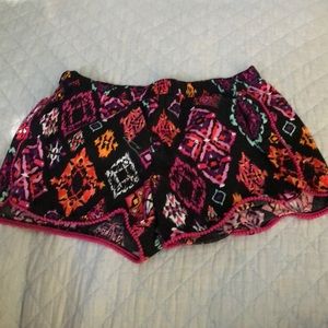 Gymboree ikat pattern shorts